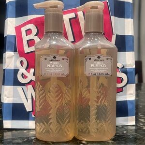 2x White Pumpkin
Cleansing Gel Hand Soap NEW bath & body works 8oz